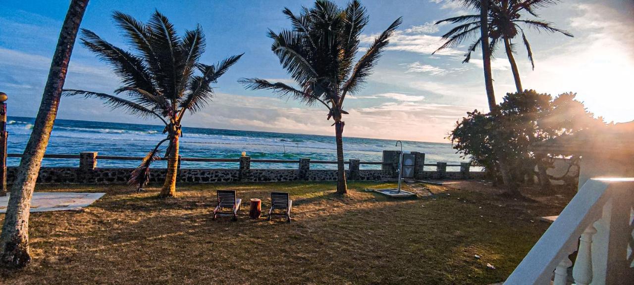 Nu-vin Beach Hotel Ahangama Buitenkant foto