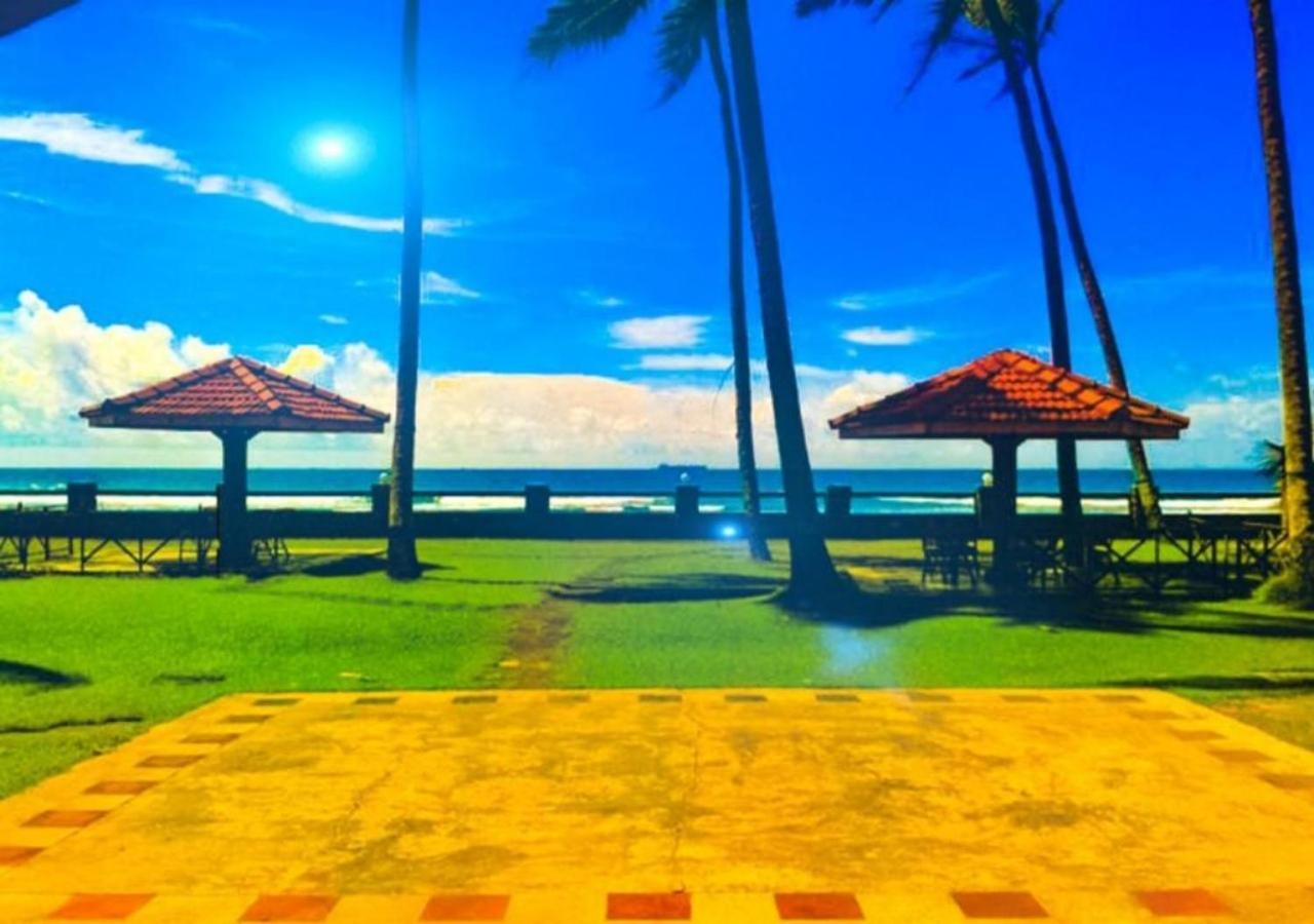 Nu-vin Beach Hotel Ahangama Buitenkant foto